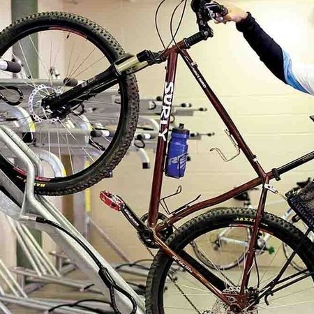 Card indy bike hub 1